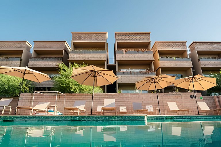 1 Bdrm Condo with Sea, Mtn and Pool view