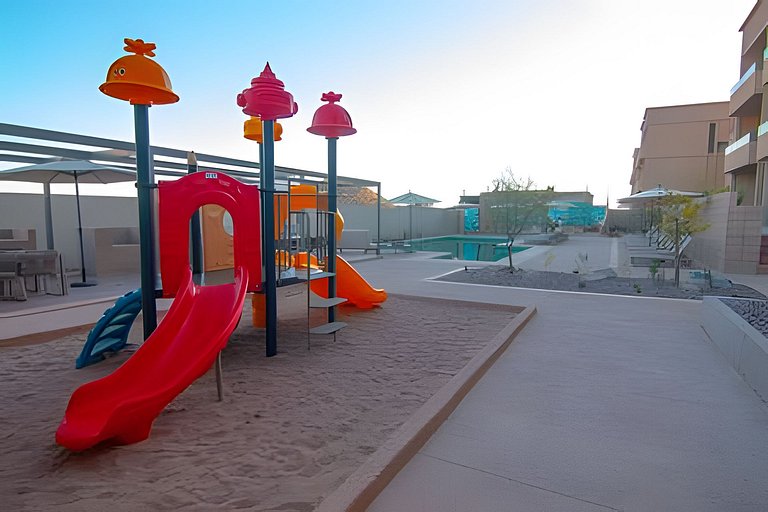 1 Bdrm Condo with Sea, Mtn and Pool view