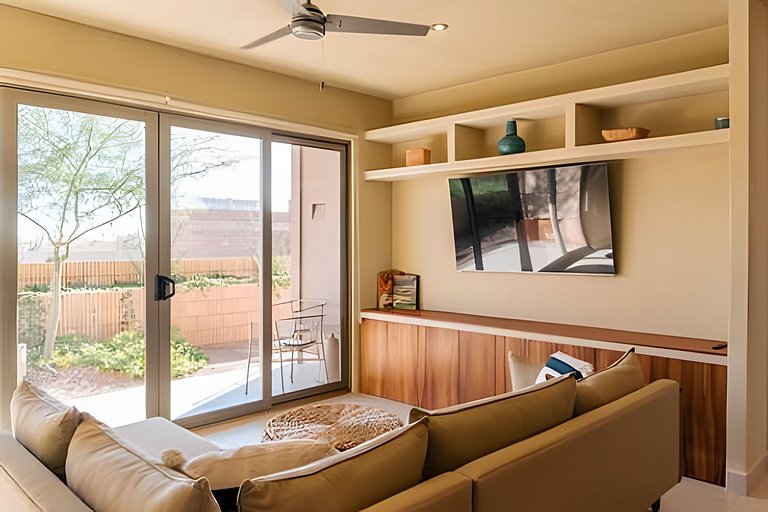 2 Bdrm Condo with Patio and Pool View