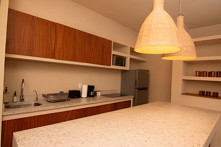 3 Bdrm Condo with Patio and Pool view