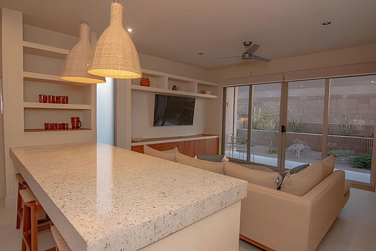 3 Bdrm Condo with Patio and Pool view