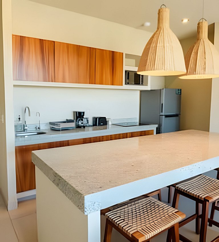 2 Bdrm Condo with Sea, Mtn and Pool view