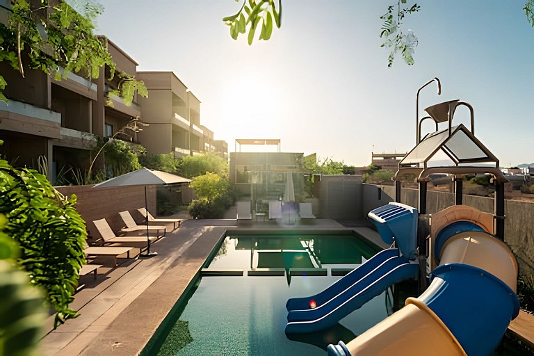 2 Bdrm Condo with Sea, Mtn and Pool view